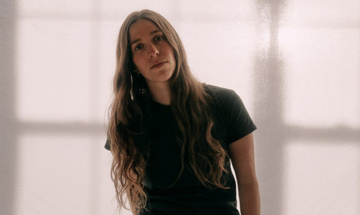 Elori Saxl: ‘Wave III’