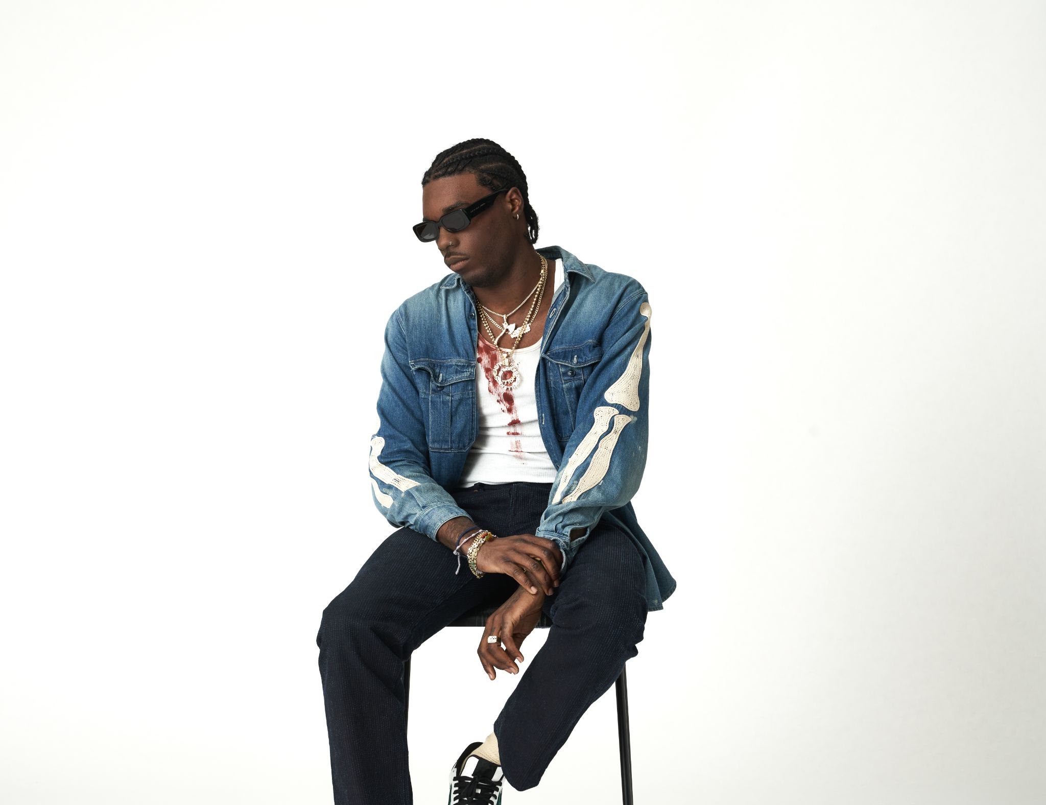 Aurora Anthony: ‘MAGIC’