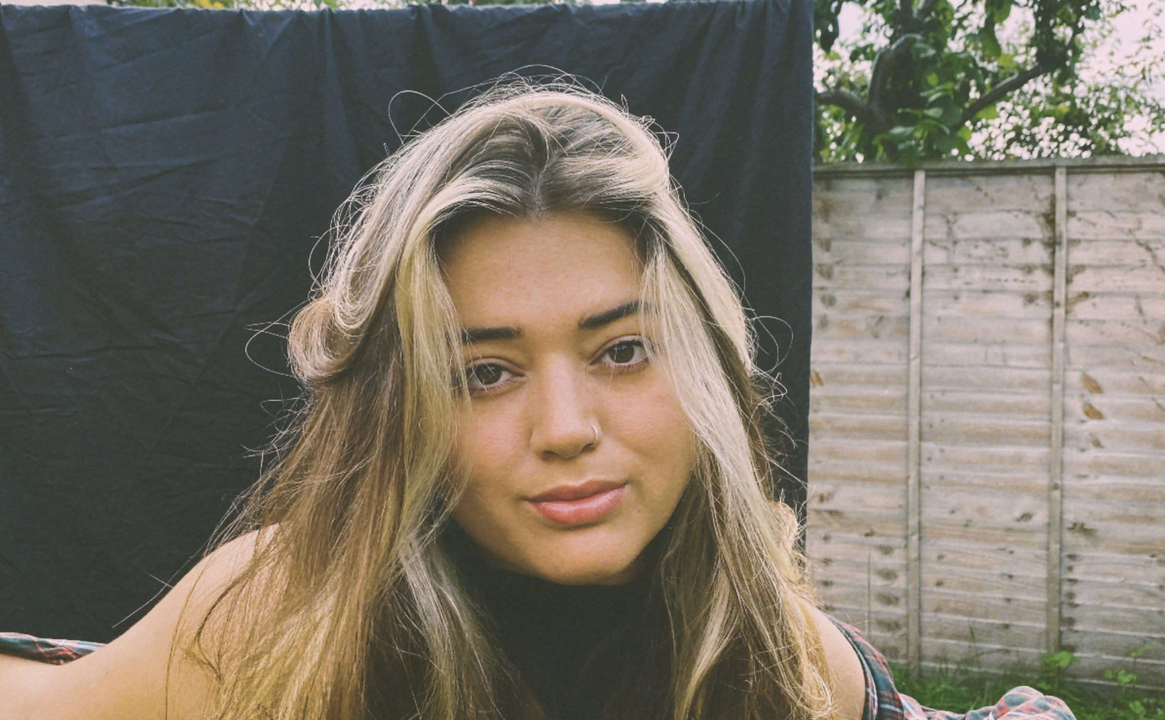 Yaz Aiyla: ‘Golden Haze’