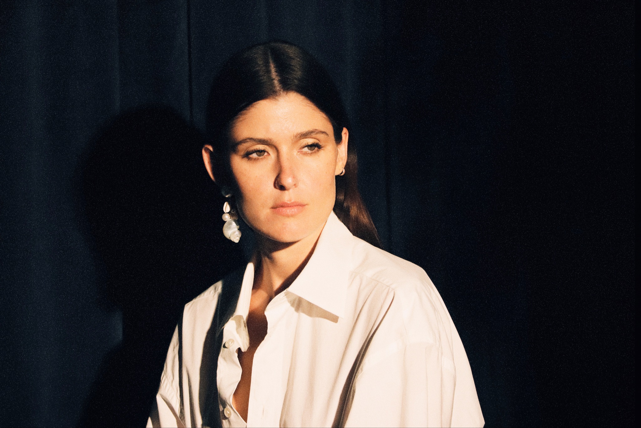 LÉON: ‘Pretty Boy’