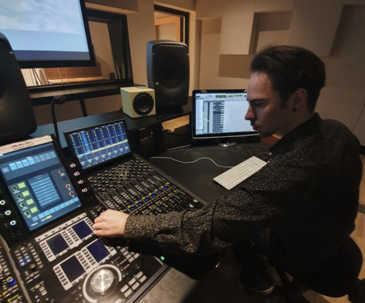 Leon Ross: ‘Glimmer’